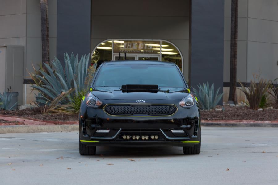  Kia Niro Triathlon 2016 года  (фото 7 из 7)